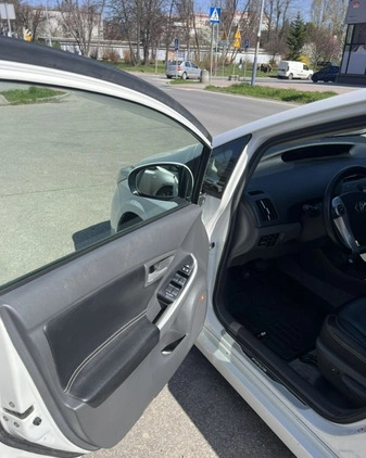 Toyota Prius cena 31980 przebieg: 272500, rok produkcji 2010 z Kraków małe 172